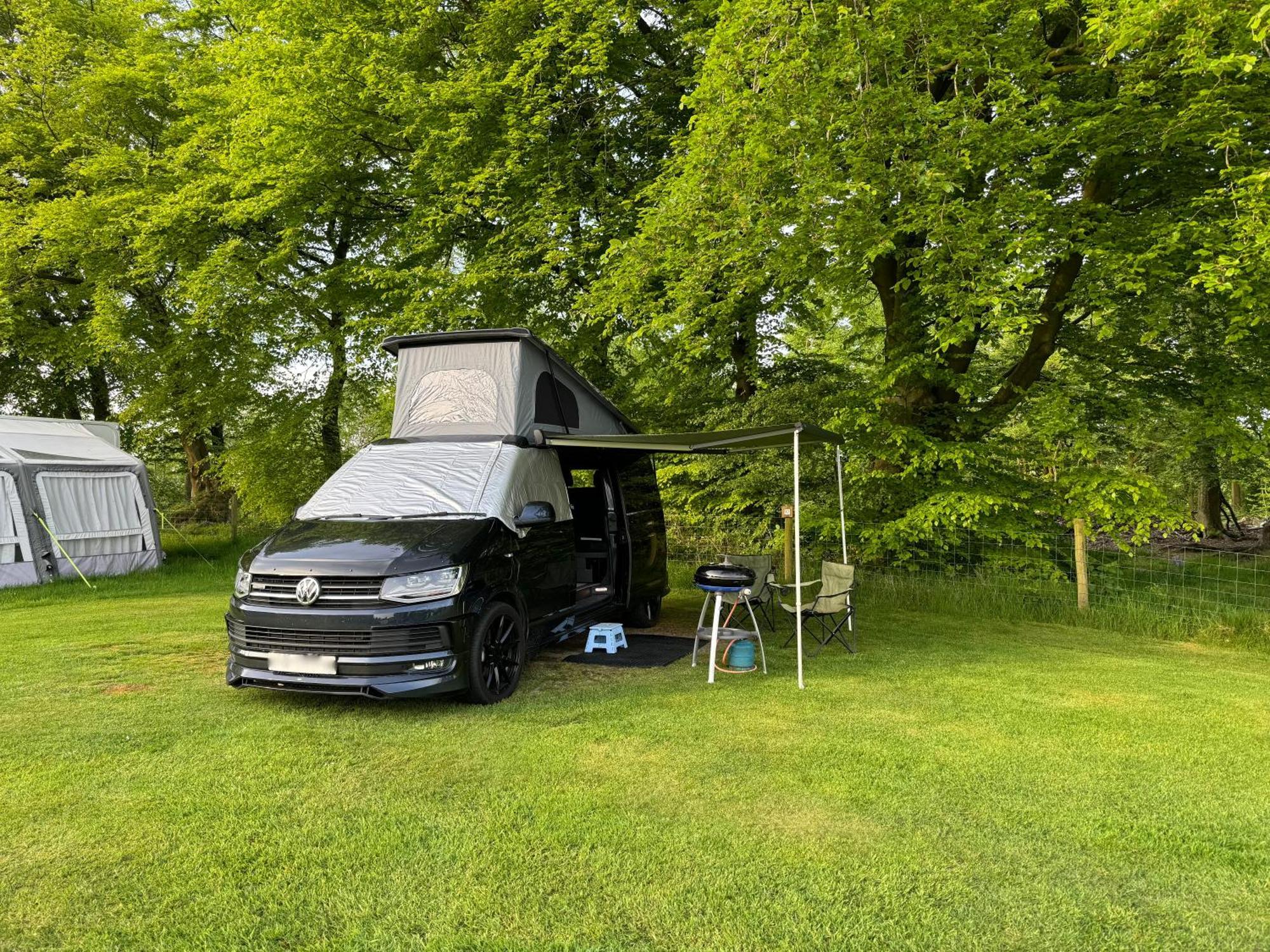 Bank Top Camping-North York Moors With Pitches For Caravans, Camper Vans And Tents Hotel Pickering Exterior photo